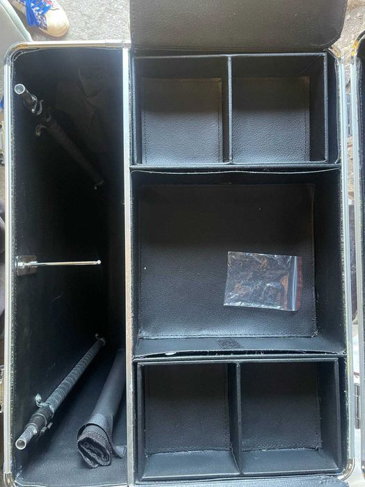 Kufer POWYSTAWOWY kosmetyczny na kółkach, XXL, solidny różowy