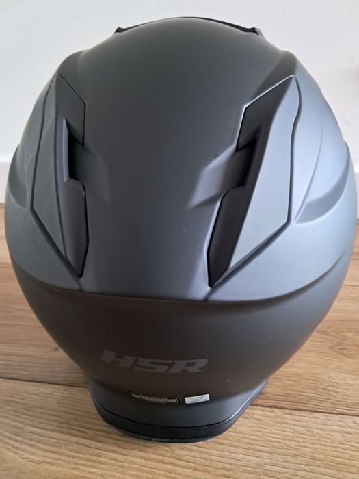 Sprzedam nowy kask.