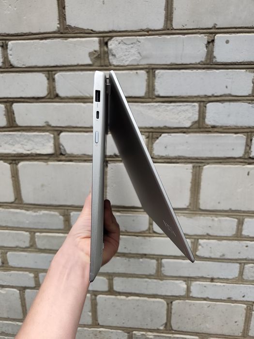 4К екран, ігровий ноутбук Lenovo (i7 7700HQ/16/256/GTX 1050)