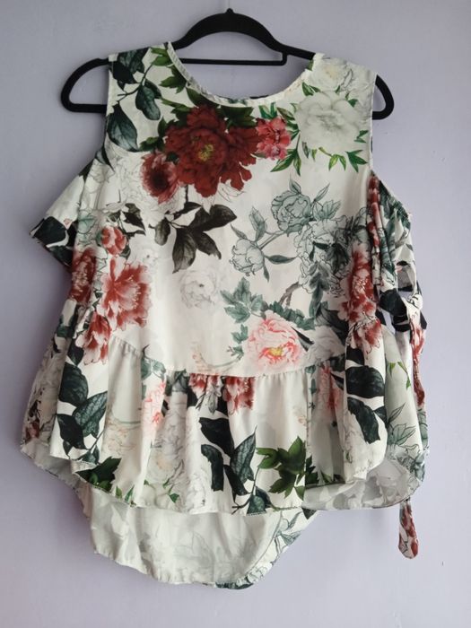 Bluzka S w kwiatki