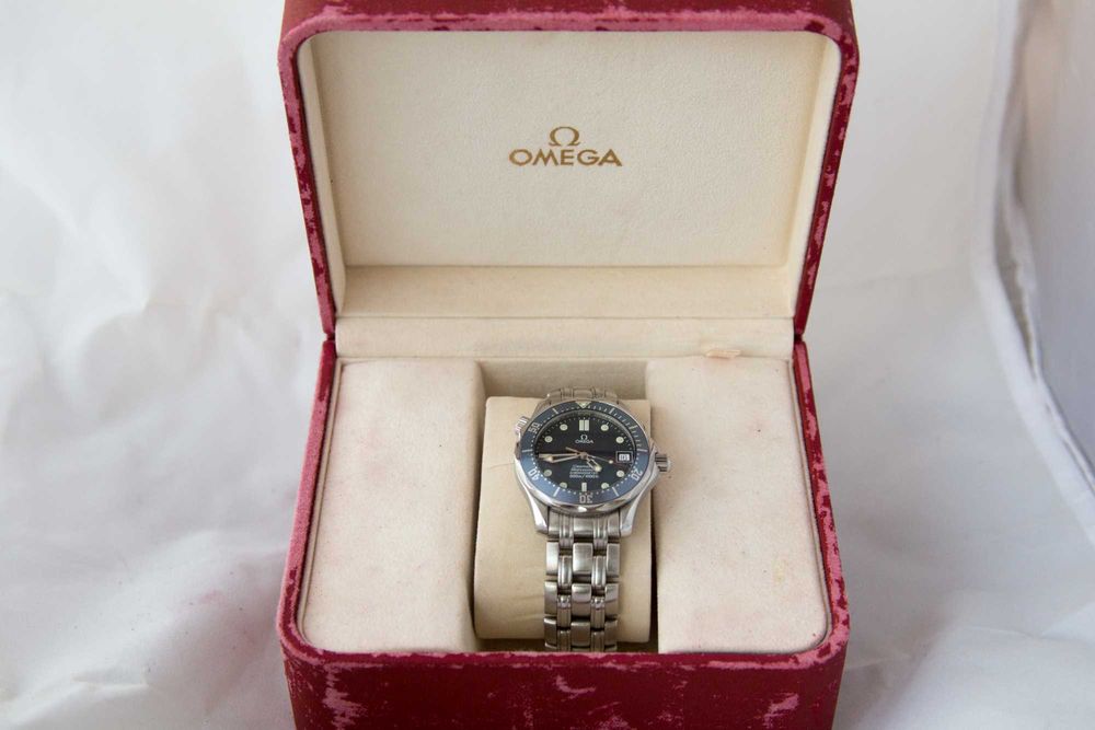 Omega Seamster Diver Professional 300M Automatic James Bond