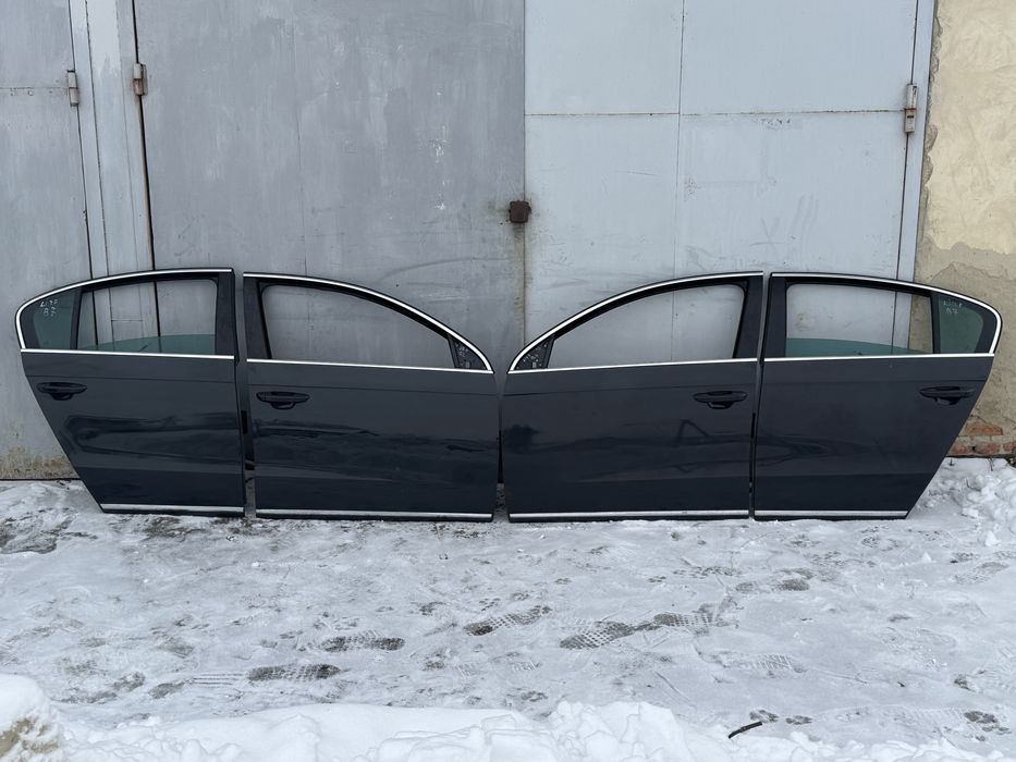 Двері Пассат б7 LI7F дверка passat b7 дверь