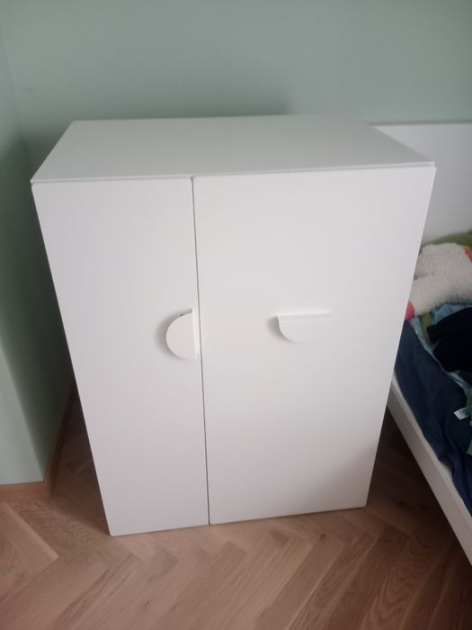 Sprzedam białą szafę IKEA SMÅSTAD