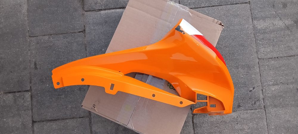 Owiewka czasza Honda CBR 125 JC50