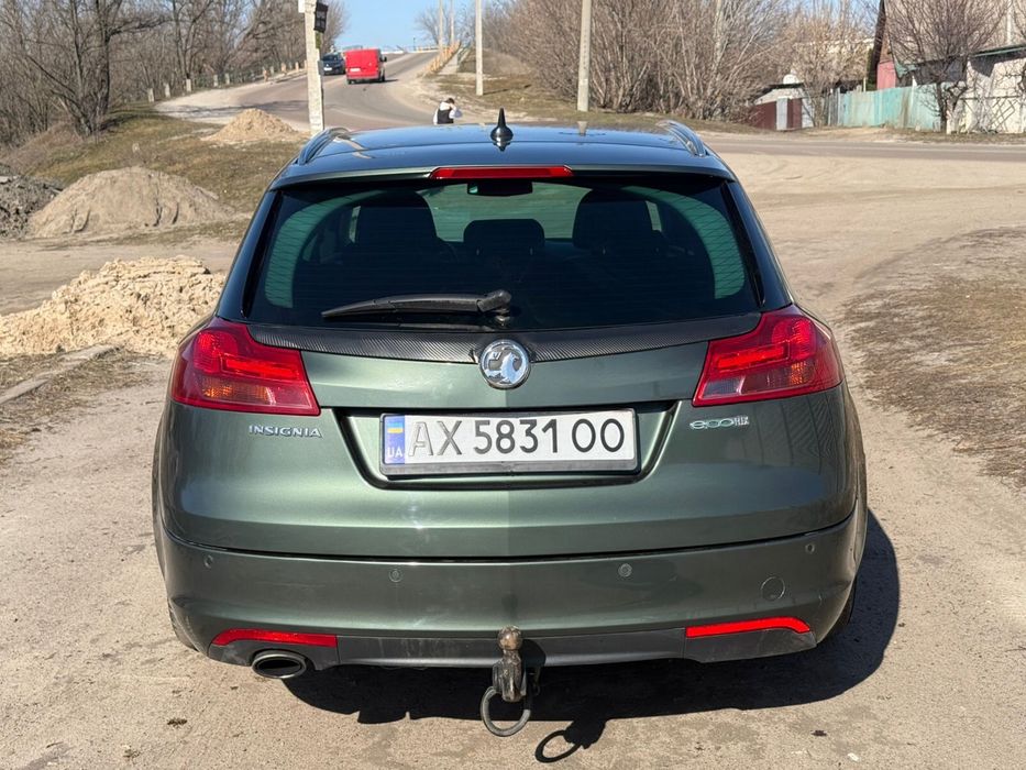 Автомобиль опель инсигния