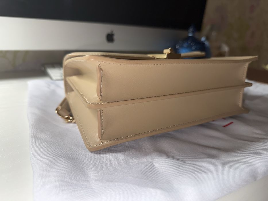 Сумка Fidelitti бежевий колір шкіряна