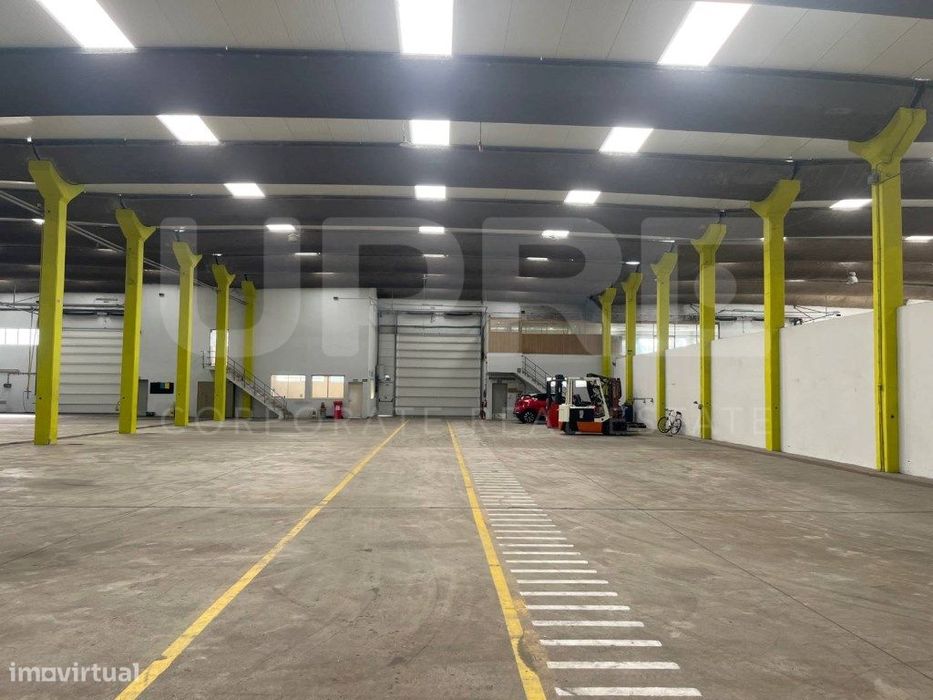 Armazém Industrial c/ PT 800Kva | VENDA | VN GAIA