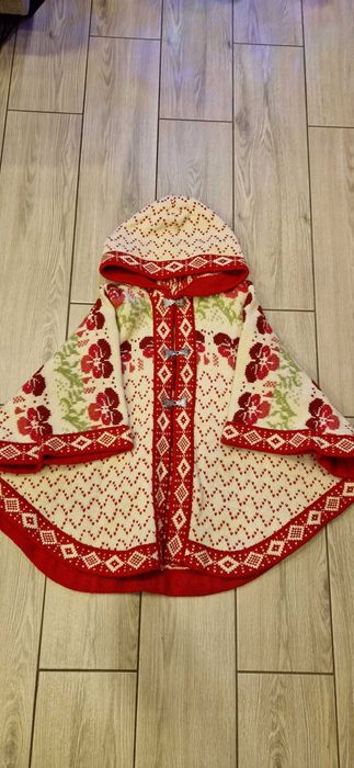 sweter poncho wełna dla niuni 4/5 lat śliczne unikatowe