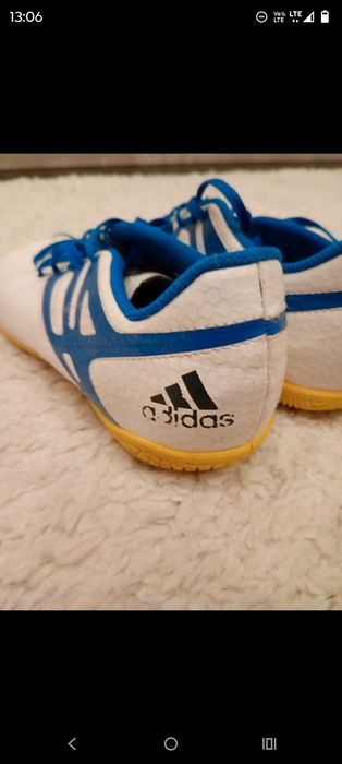 Halówki piłkarskie adidas