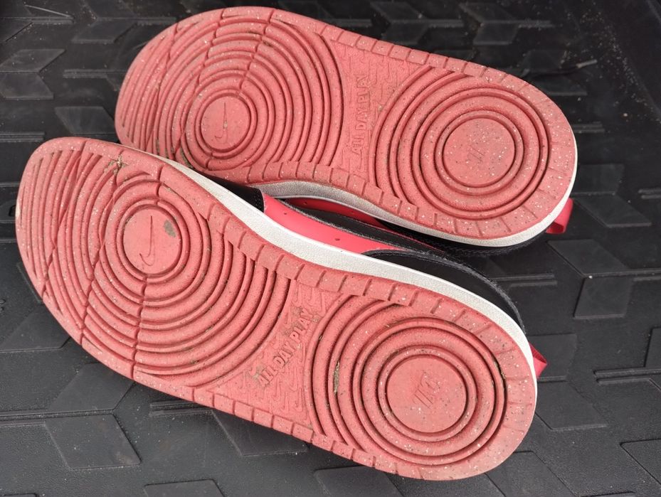 Buty Nike mało używane rozmiar 38/24 cm
