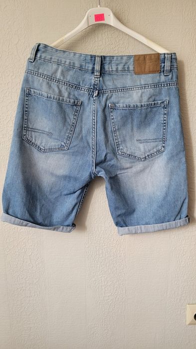 Krótkie spoednki jeans Reserved Denim rozm M, 30