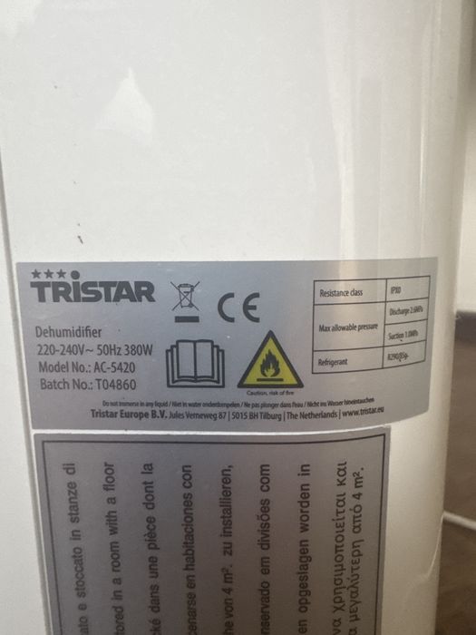 2  Desumidificadores  Becken, Tristar
