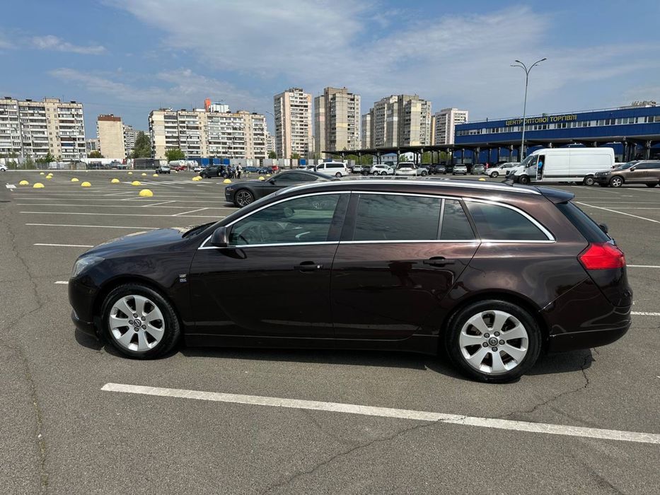 2011 рік Opel Insignia 1.6 Бензин