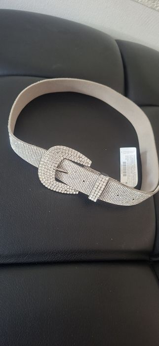 Ремінь у стразах. Stradivarius.