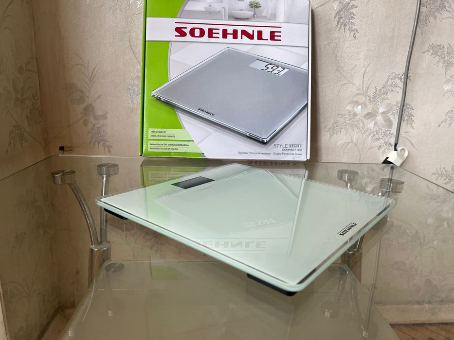 Электронные напольные весы Soehnle Style Sense Compact 300 made in Germany.