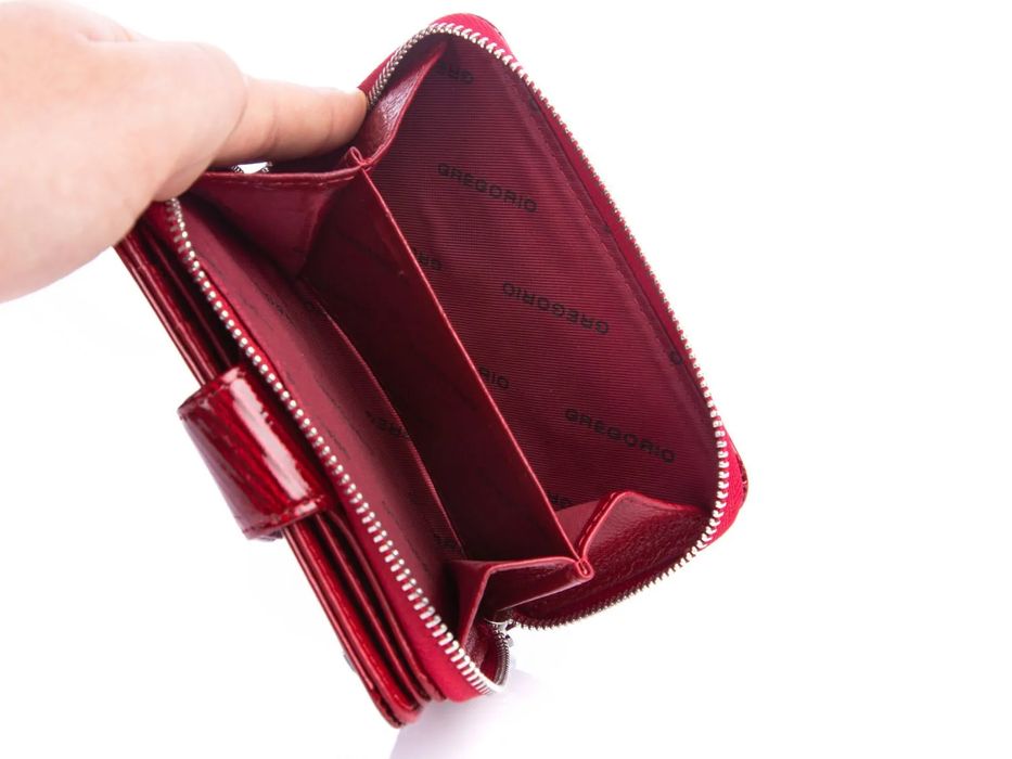 portfel damski  czerwony lakierowany  gregorio