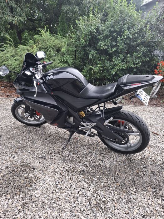 Sprzedam Yamaha YZF R125