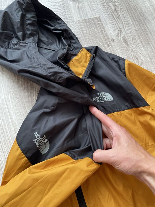 Вітровка The North Face