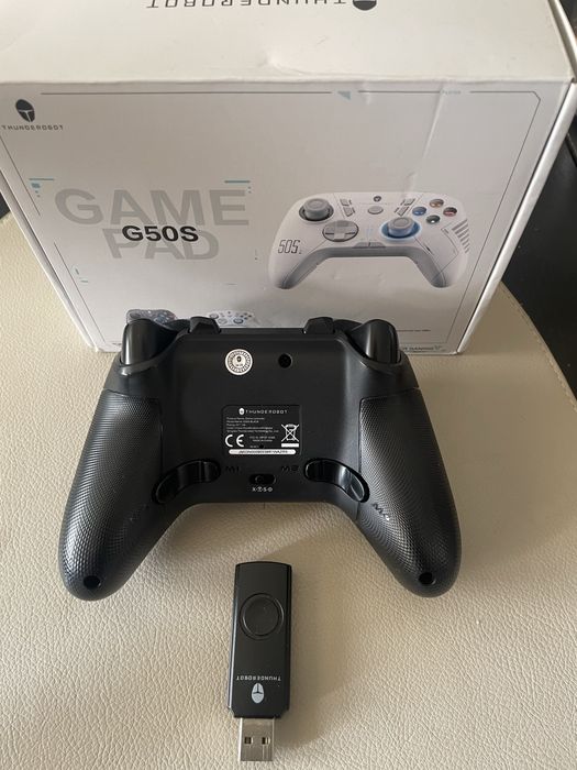 Comando com analogicos hall effect