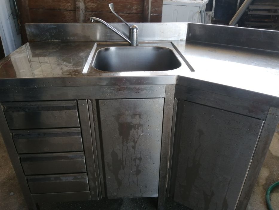 Bancada inox com Cuba e gavetas