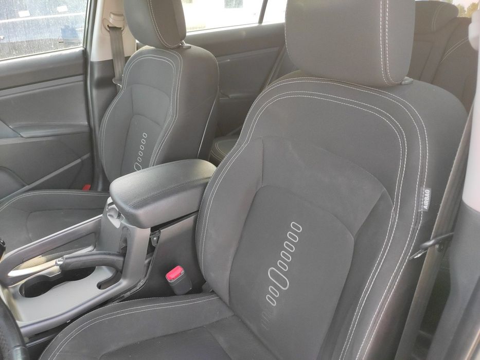 Conjunto de bancos KIA Sportage III (SL)