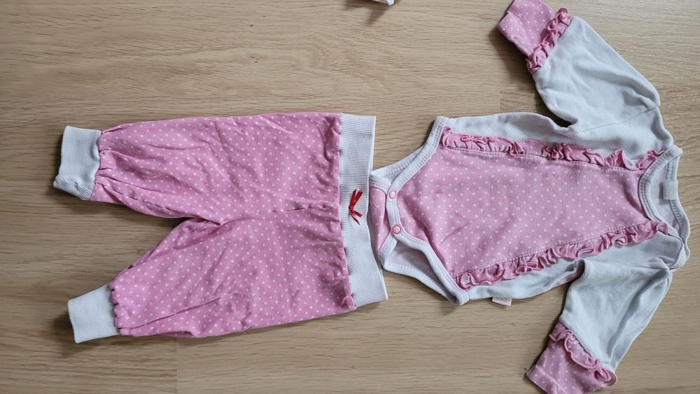Komplety niemowlęce 62, zestawy ubrań dla dziewczynki
