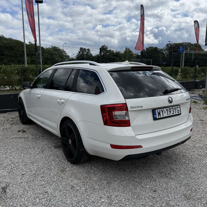 Na Sprzedaz SKODA OCTAVIA/Automat/Klima/Zadbana/Felgi19/Gwarancja/Raty
