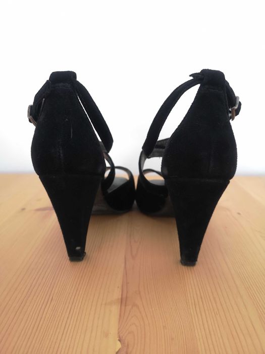 Sandálias em camurça peep toe Stefanel 37