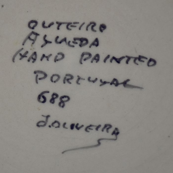 Prato oitavado em Faiança da Fábrica do Outeiro, Águeda, pintado à mão