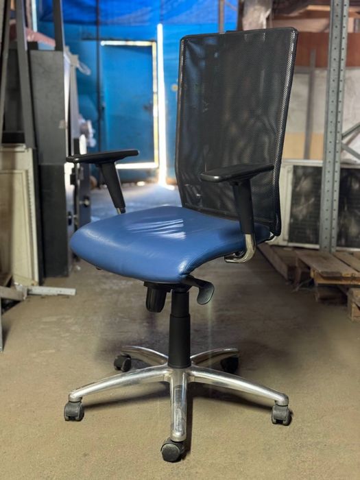 Распродажа Офисные Кресла Мебель Стулья Офісні Ствльці Крісла