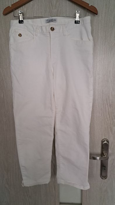 Biale spodnie materiałowe jeansy L 7/8 do kostki