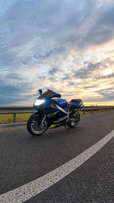 Сузуки джиксер 600
