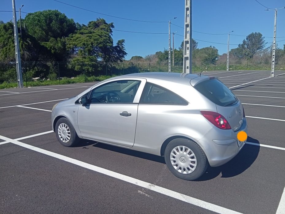Opel corsa Comercial 1.3 ctdi