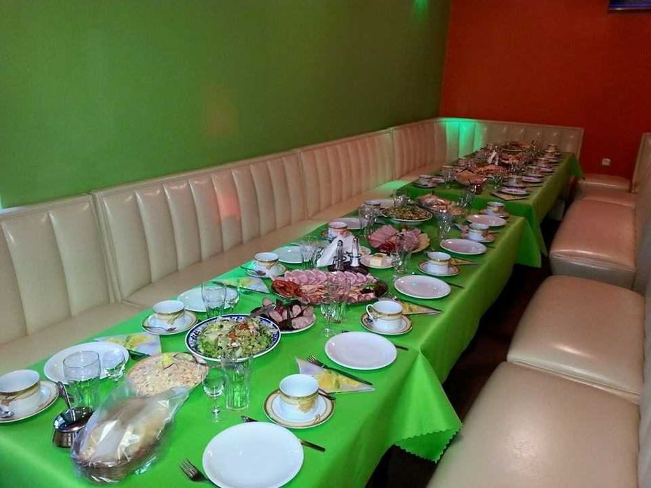 Loże tapicerowane do restauracji / baru – komplet, stan bdb