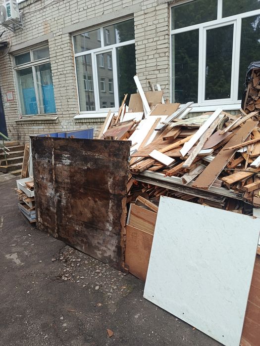 Дрова самовивіз віддам