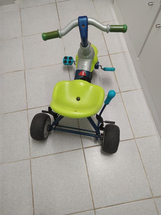 Triciclo para criança