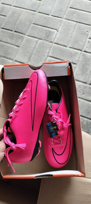 Nowe Nike Mercurial Victory r.38