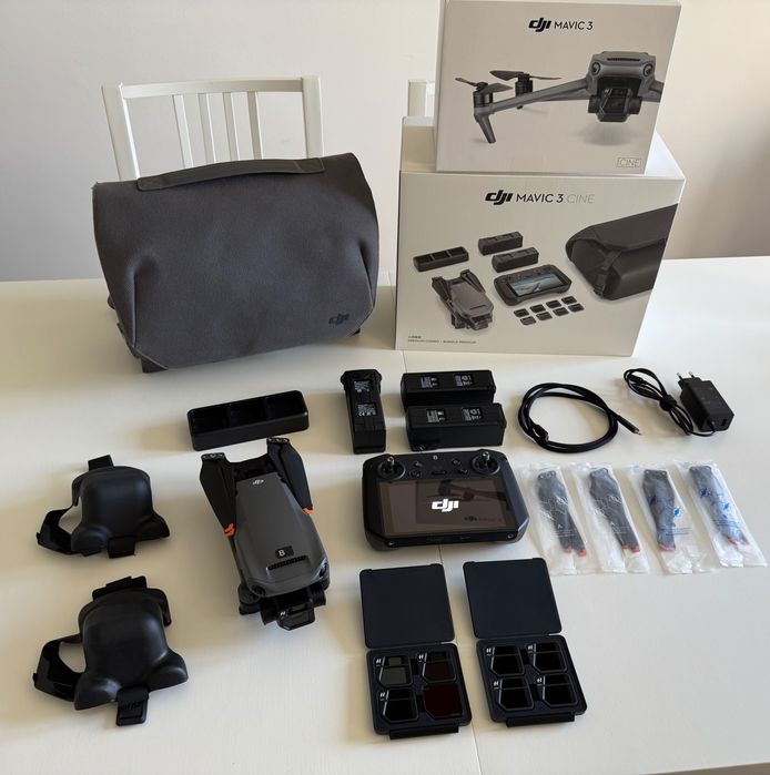 DJI Mavic 3 Cine Premium Combo