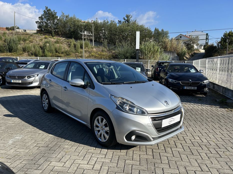 Peugeot 208 1.6 HDI — photo 3