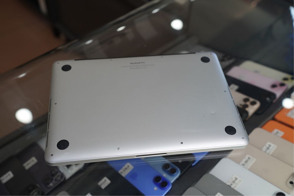 MacBook Pro 13 2015 i5/8/128