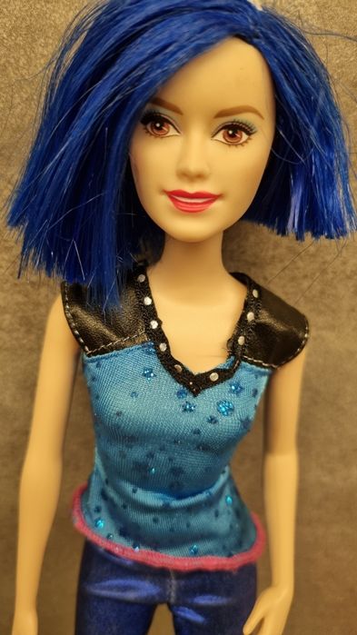 Lalka Barbie Zia z keyboard'em, rockowa księżniczka