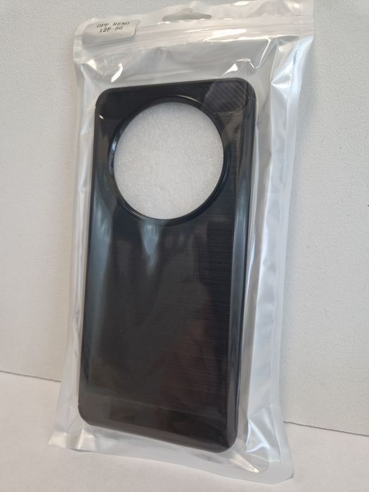 Futerał Carbon do Oppo Reno 12 F 5G czarny
Design inspirowany motoryza