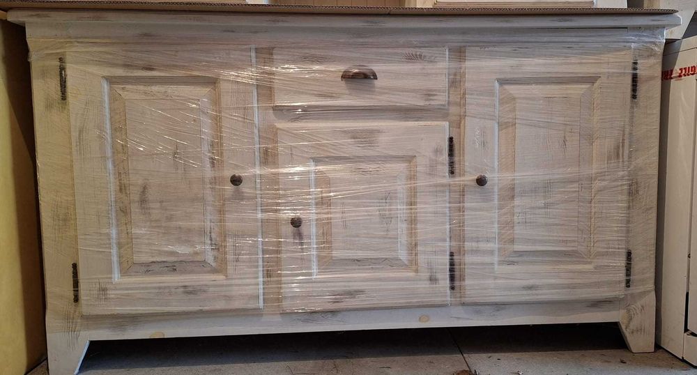 Movel de sala para louça madeira patina branca combiando com comoda