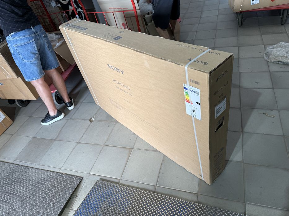 Телевізор Sony Bravia 8 OLED 55XR80, 65XR80, 77XR80 (2025)