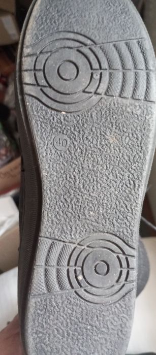 Ботинки жіночі розмір 40