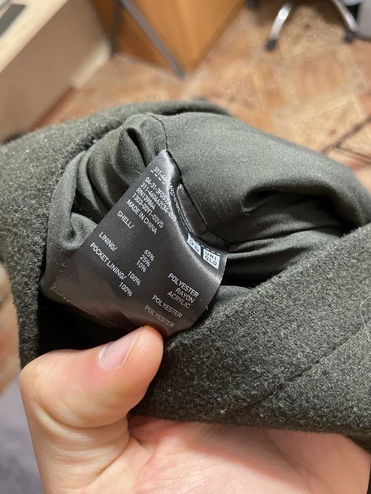 Бомбер куртка uniqlo