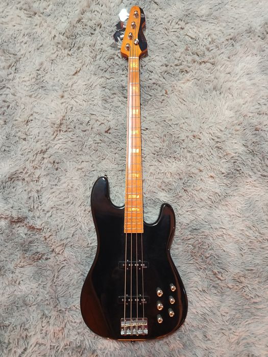 Gitara basowa Markbass Glosy Val Black CR MP
