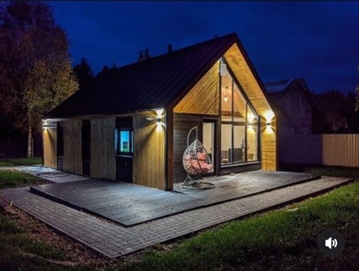 Пригород. Старый домик 50сот. У дороги.