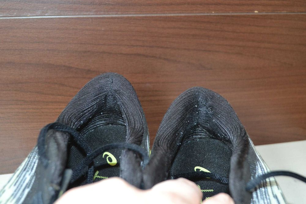 Asics  кроссовки 46р оригинал