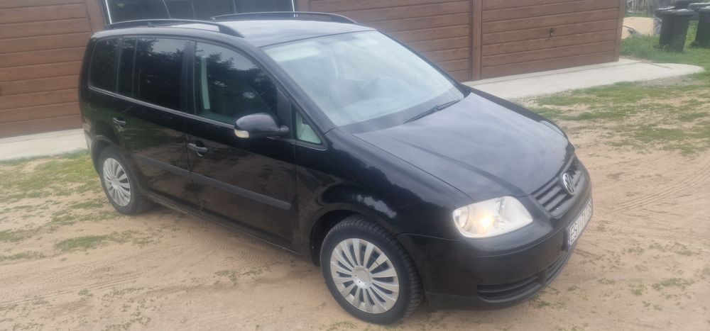 VW Touran 1.9 TDI (2003) – 7-osobowy "wół roboczy", Hak